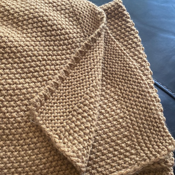 Forever 21 knit scarves - Picture 4 of 5